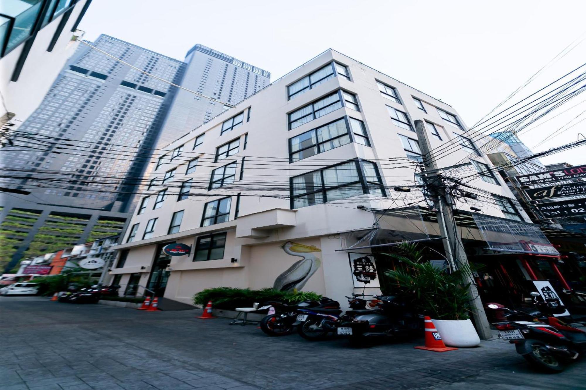 Uno Express Hotel กรุงเทพมหานคร ภายนอก รูปภาพ