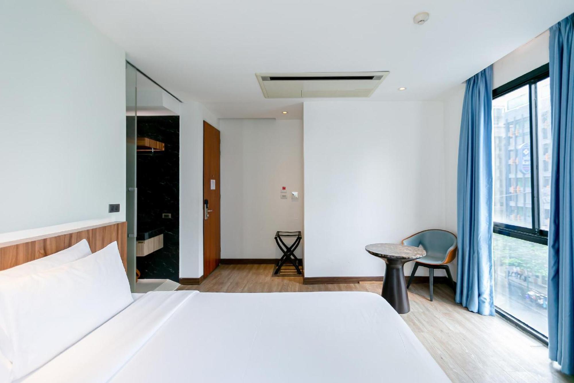 Uno Express Hotel กรุงเทพมหานคร ภายนอก รูปภาพ