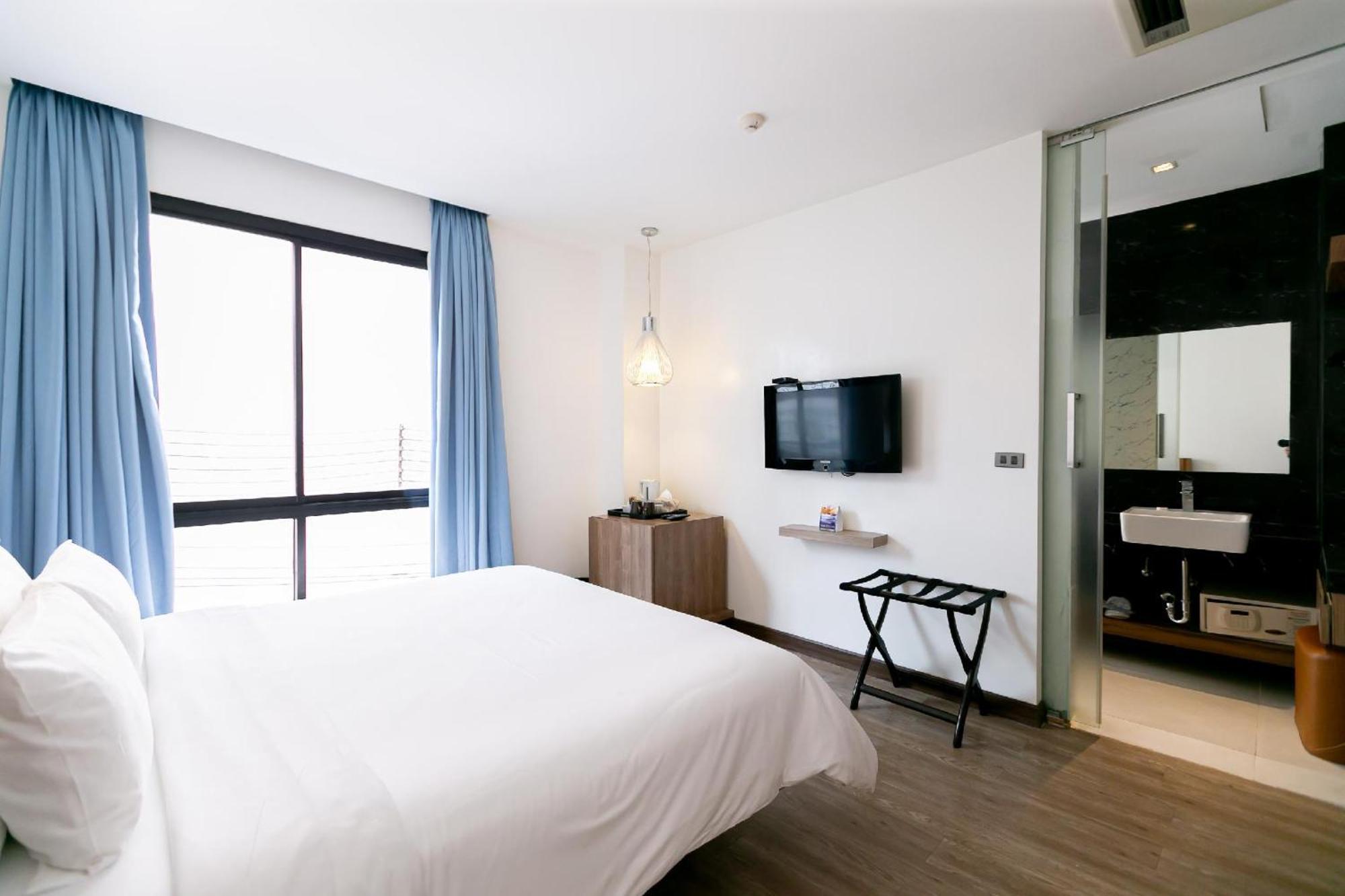 Uno Express Hotel กรุงเทพมหานคร ภายนอก รูปภาพ
